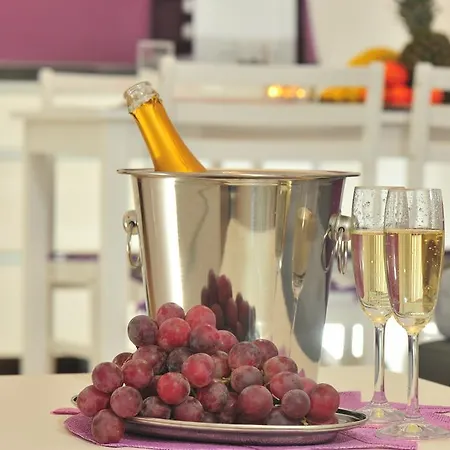 Apartment Solna 11 *